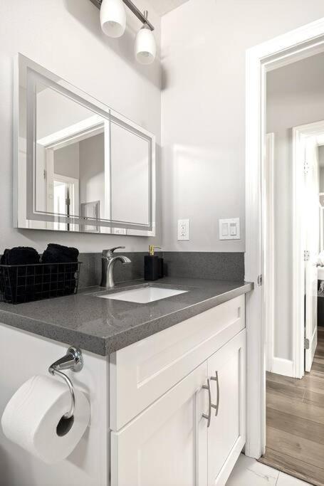 Appartement New Luxury Townhome Sleeps 9 Near Usc/dtla/expo *