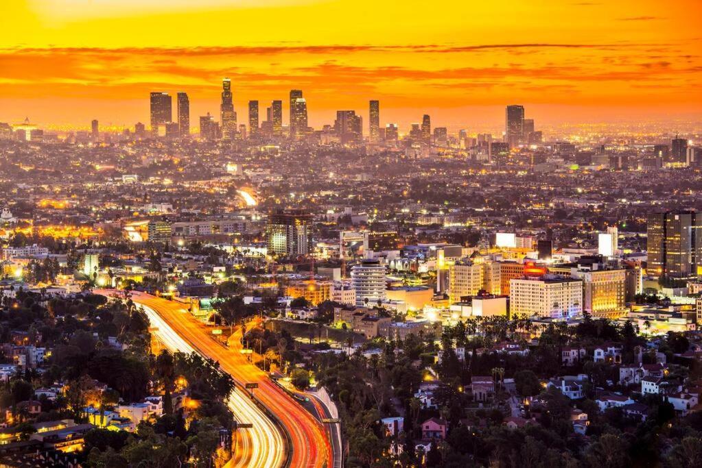 New Luxury Townhome Sleeps 9 Near Usc/dtla/expo Appartement *