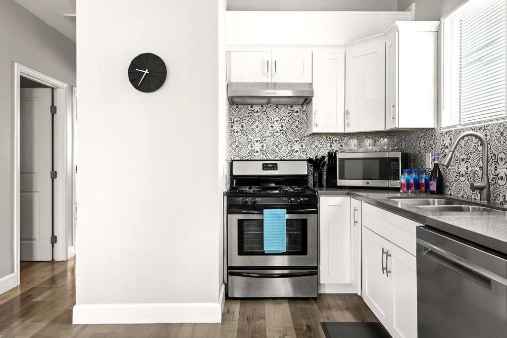 New Luxury Townhome Sleeps 9 Near Usc/dtla/expo Appartement